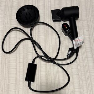 Dyson Matte Black Hair Dryer with Attachments